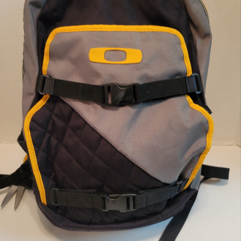 Oakley  Backpack - Picture 11 of 14